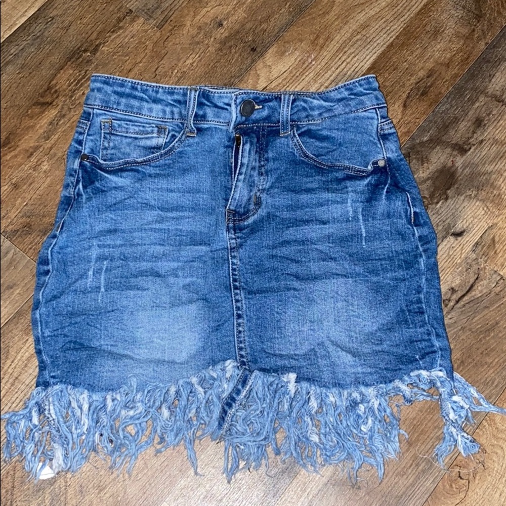 Fringe denim skirt